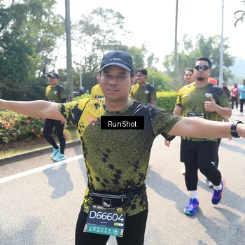 Runner Photo 6942056