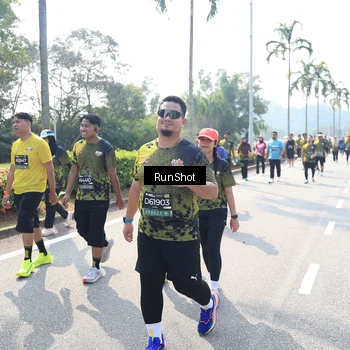 Runner Photo 6942063