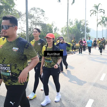 Runner Photo 6942070