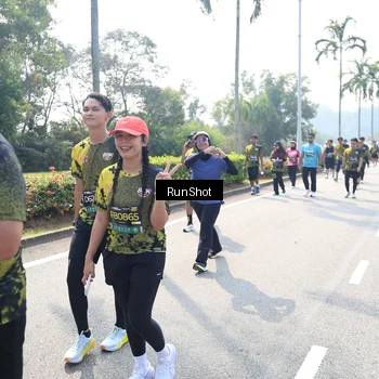 Runner Photo 6942074
