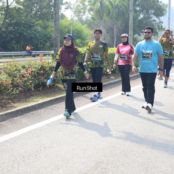 Runner Photo 6942090
