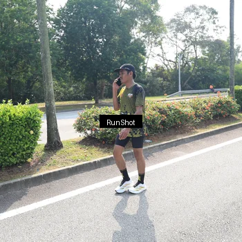 Runner Photo 6942091