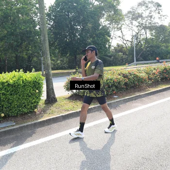 Runner Photo 6942103
