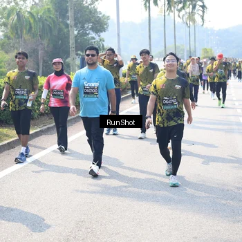 Runner Photo 6942104