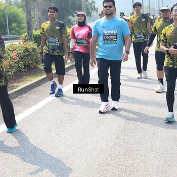Runner Photo 6942116