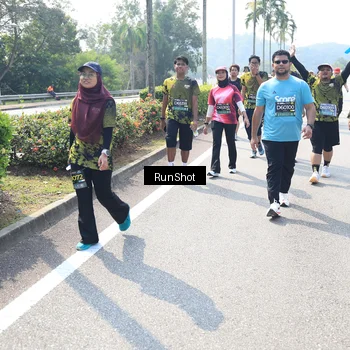 Runner Photo 6942120