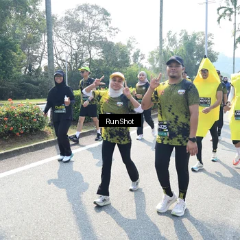 Runner Photo 6942121