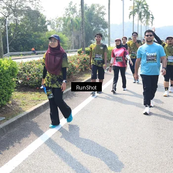 Runner Photo 6942123