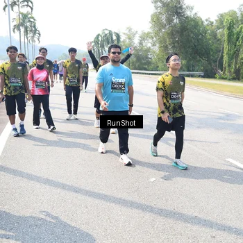 Runner Photo 6942143