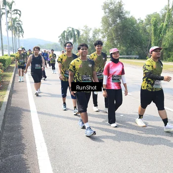 Runner Photo 6942155
