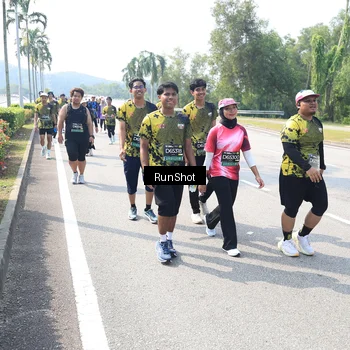 Runner Photo 6942159
