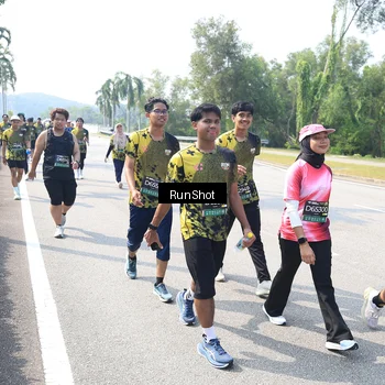 Runner Photo 6942165
