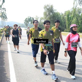 Runner Photo 6942167