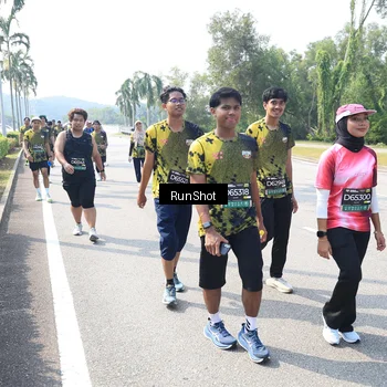 Runner Photo 6942172