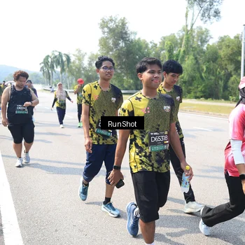 Runner Photo 6942178