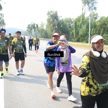 Runner Photo 6942241