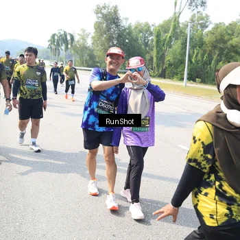 Runner Photo 6942244