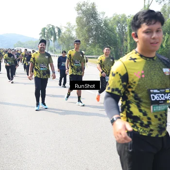 Runner Photo 6942271