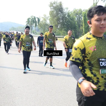 Runner Photo 6942273
