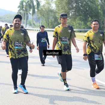 Runner Photo 6942277