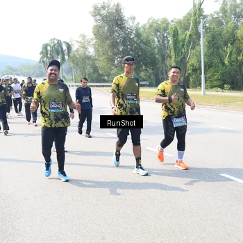 Runner Photo 6942287