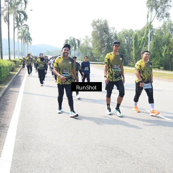 Runner Photo 6942298
