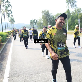 Runner Photo 6942303