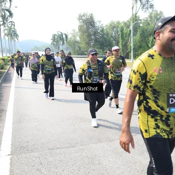 Runner Photo 6942306