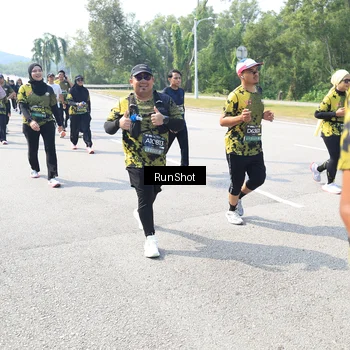 Runner Photo 6942312
