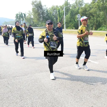 Runner Photo 6942313