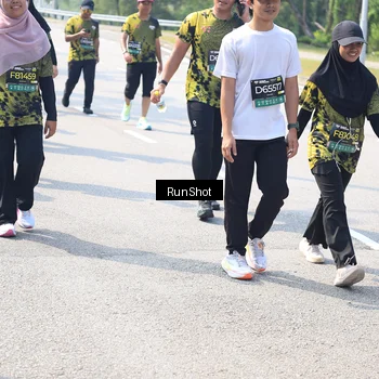 Runner Photo 6942345
