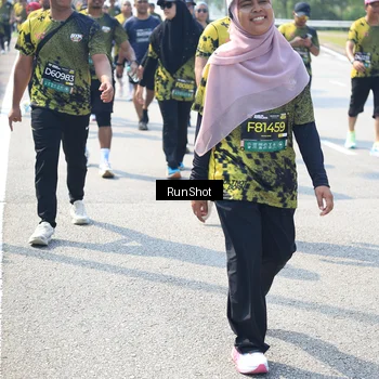 Runner Photo 6942364