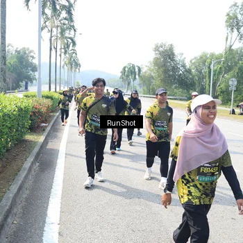 Runner Photo 6942372