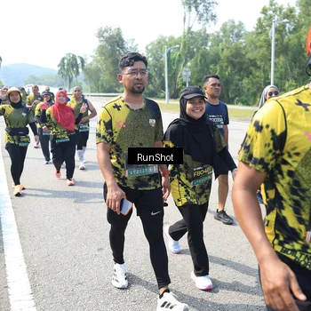 Runner Photo 6942418