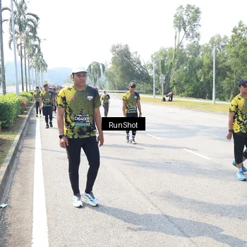 Runner Photo 6942493