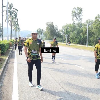 Runner Photo 6942495