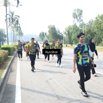 Runner Photo 6942541