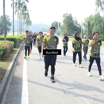 Runner Photo 6942558