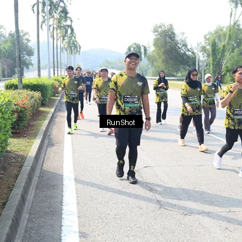 Runner Photo 6942560