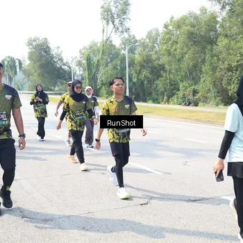 Runner Photo 6942566