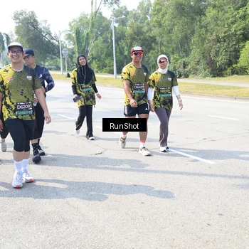 Runner Photo 6942591