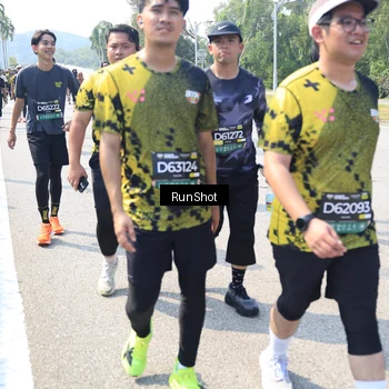 Runner Photo 6942612