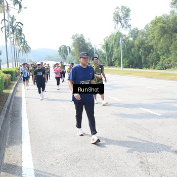 Runner Photo 6942639