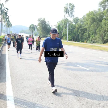 Runner Photo 6942642