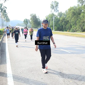 Runner Photo 6942646
