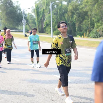 Runner Photo 6942648