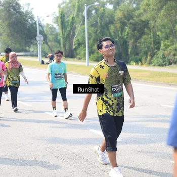Runner Photo 6942649