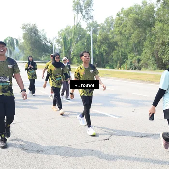 Runner Photo 6942650