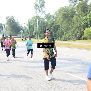 Runner Photo 6942652