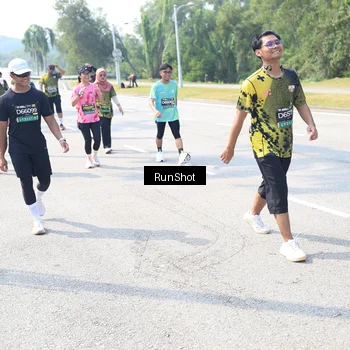Runner Photo 6942657